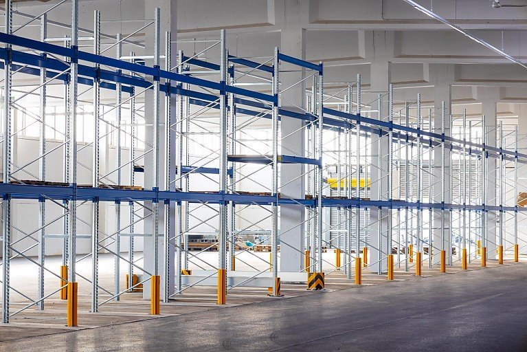 Vermietung Lagerhalle Logistik Düsseldorf. Vermietung Lagerhalle Logistik Düsseldorf.