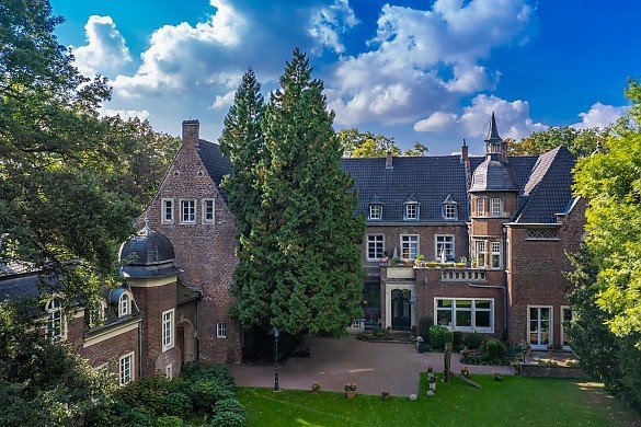 Schloss in Düsseldorf erfolgreich vermietet Schloss in Düsseldorf erfolgreich vermietet